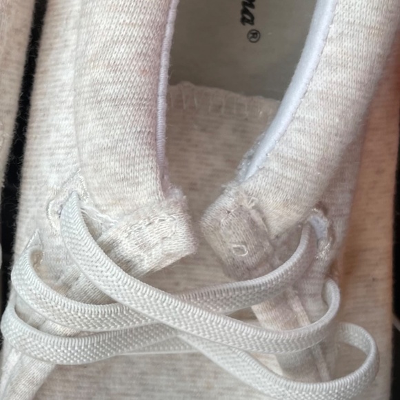 Tommy Bahama - Picture 8 of 8